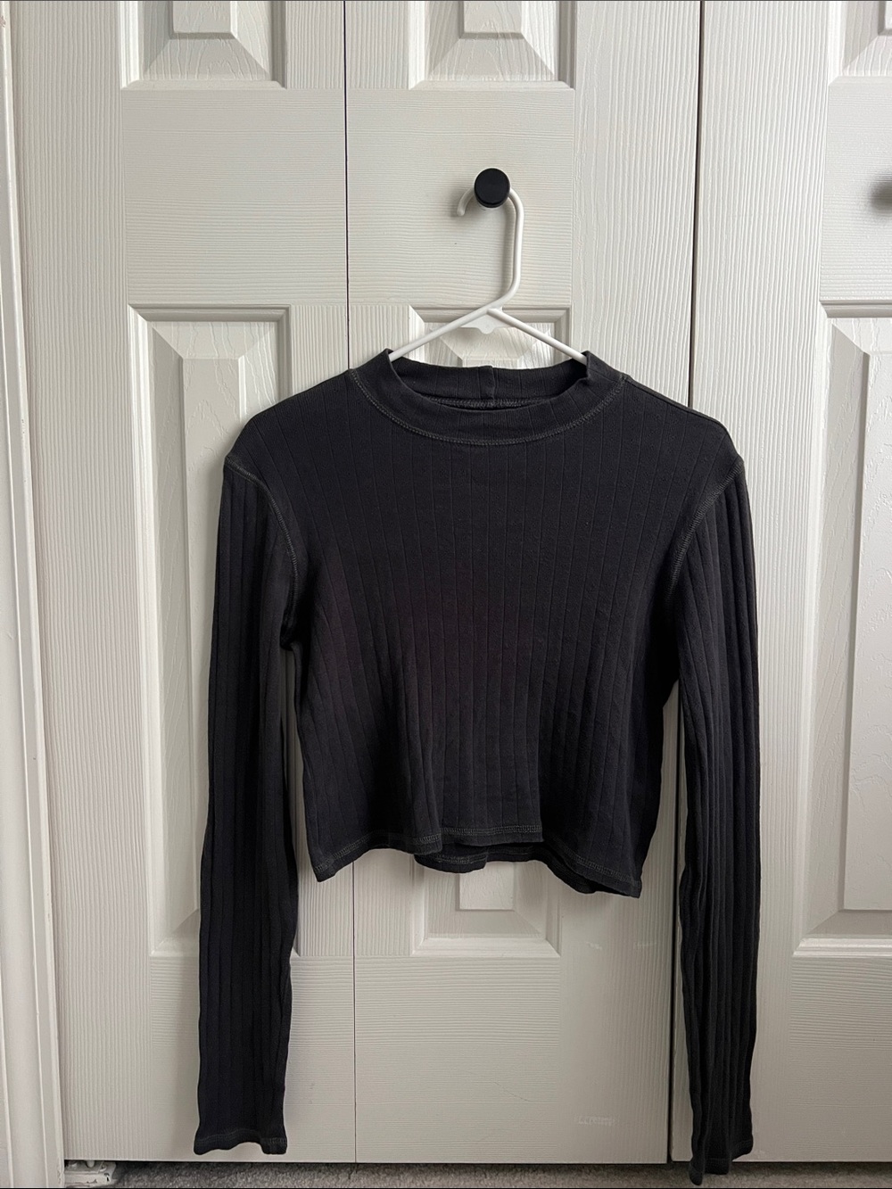 American Eagle Mock-Neck Top